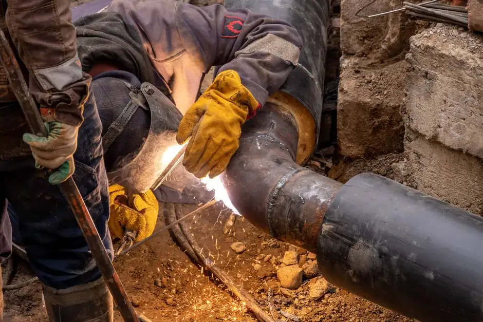 Clog Smash Plumber technician on site